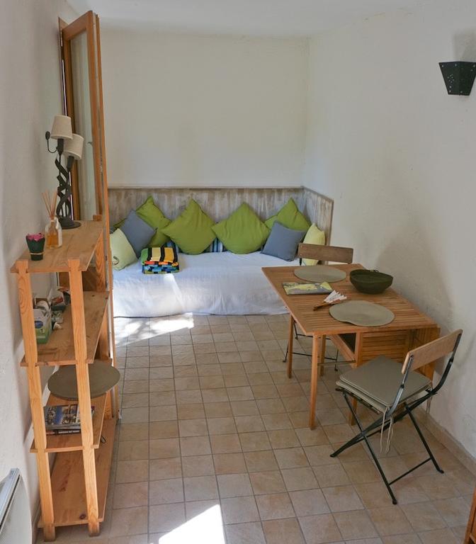 La Petite Maison Villeneuve-les-Avignon Exterior photo